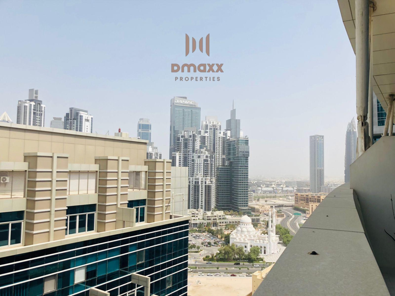 Canal view-fully furnished-two balcony-dubai