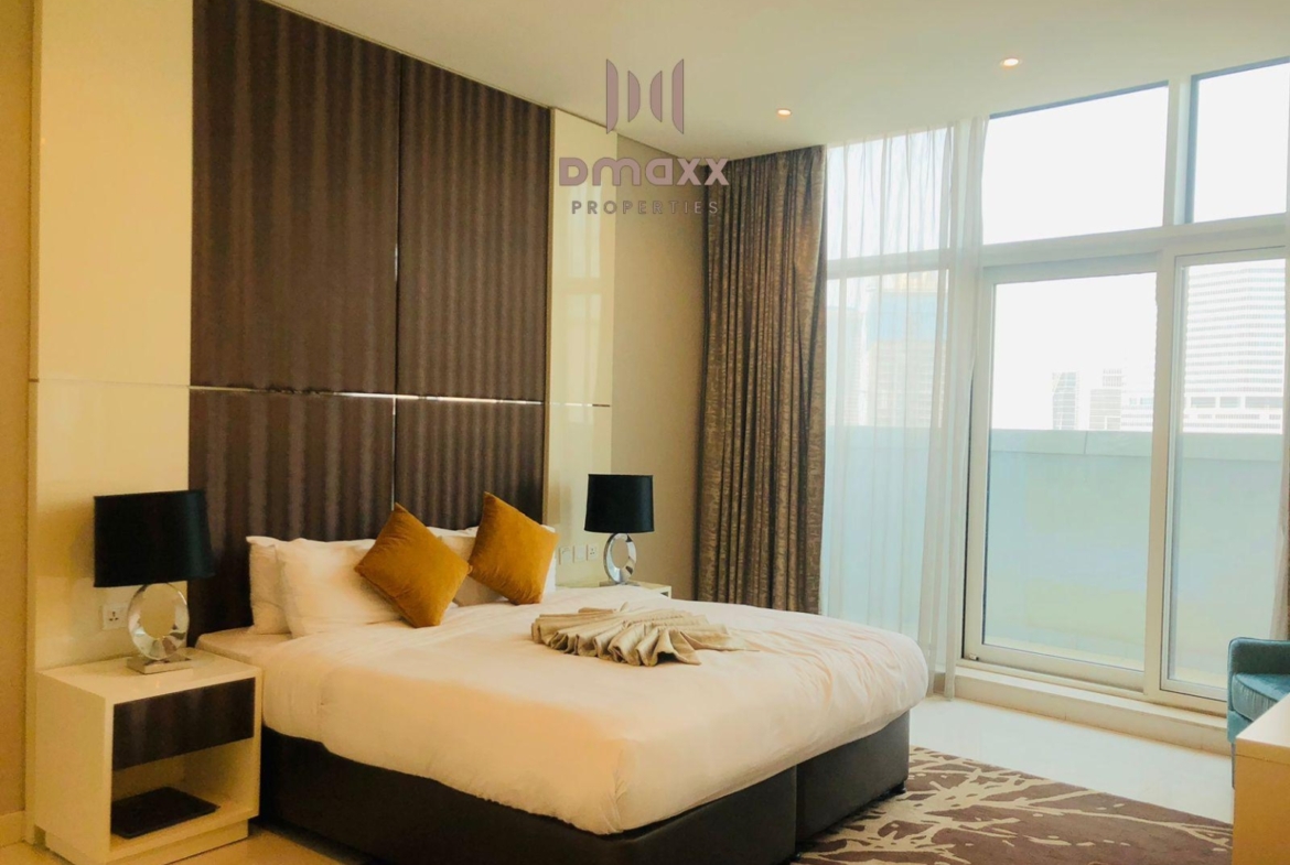 Canal view-fully furnished-two balcony-dubai