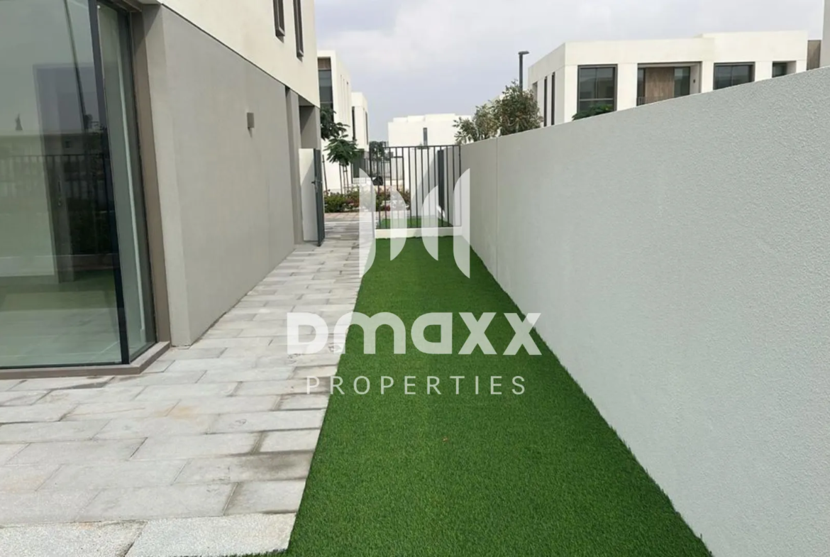 Dmaxx orania at the valley by emaar